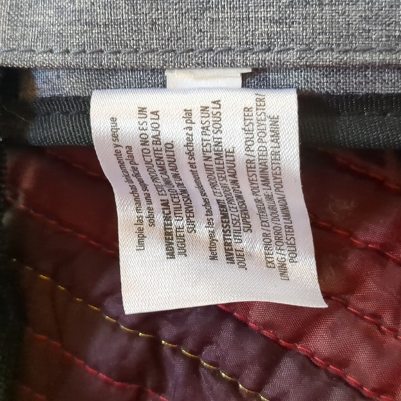 SKIP HOP* portable change pad for babies. Lots of pouches and space for all - Picture 7 of 12